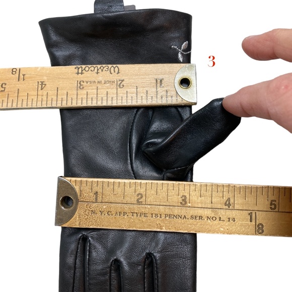 gloves 6-7 black leather WILSONS silver accent embroidery - Picture 5 of 6